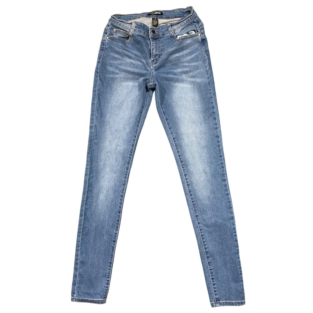 Fashion Nova Women's Size 9 Blue‎ Wash Skinny Jeans Stretch Denim Pants 28 x 33